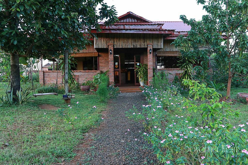 Green Plateau Lodge Banlung Exterior photo