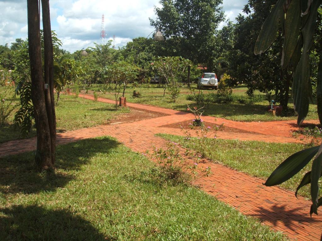 Green Plateau Lodge Banlung Exterior photo